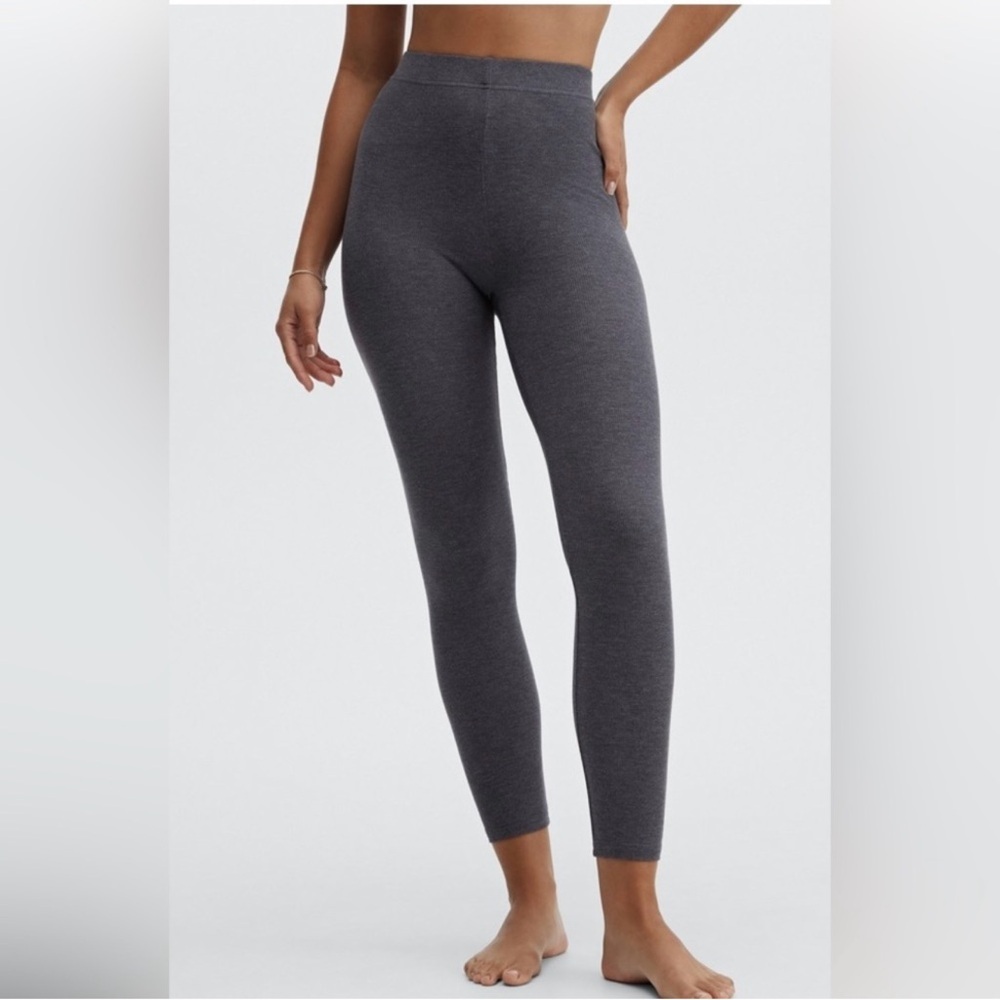 NWT Fabletics Women’s RestoreKnit Ultra High-Waisted 7/8 Leggings - Size Small